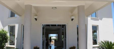 The Prince Inn Hotel & Villas