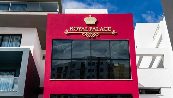 Royal Palace Hotel
