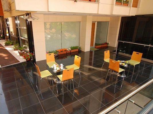 Aura Suites Residence Gayrettepe