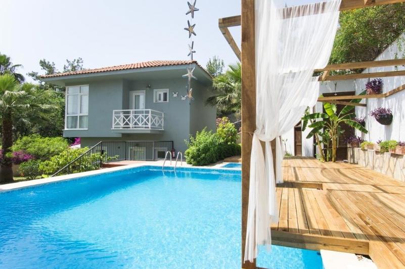 Villa Eslem by Villamnet