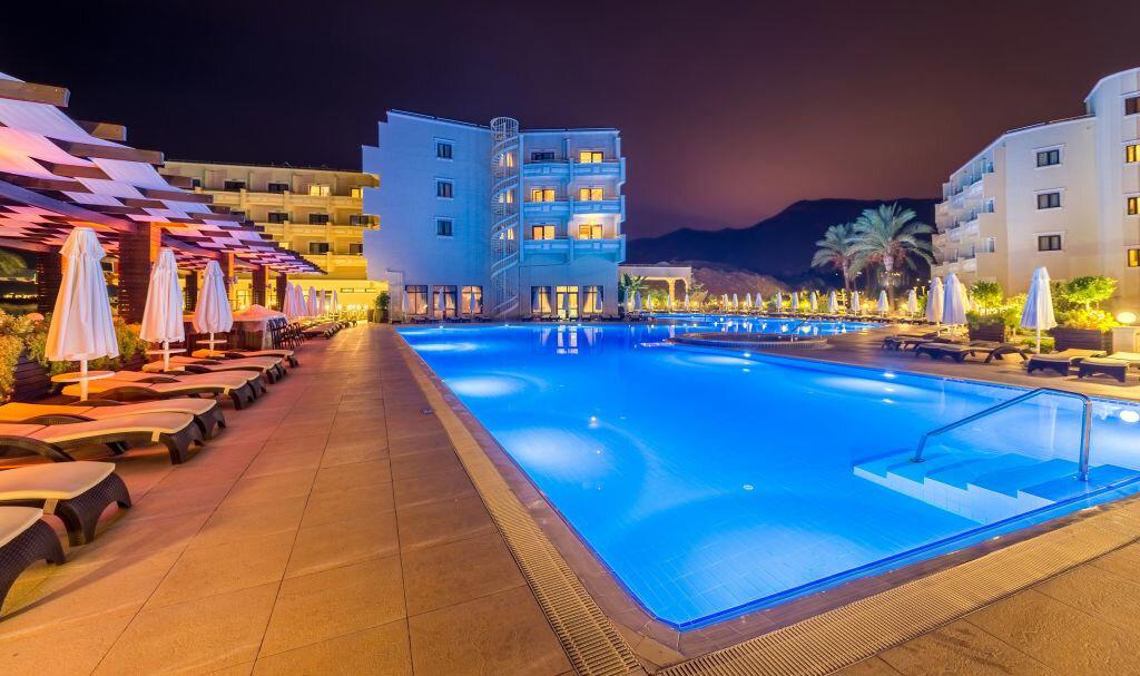 Vuni Palace Hotel & Casino