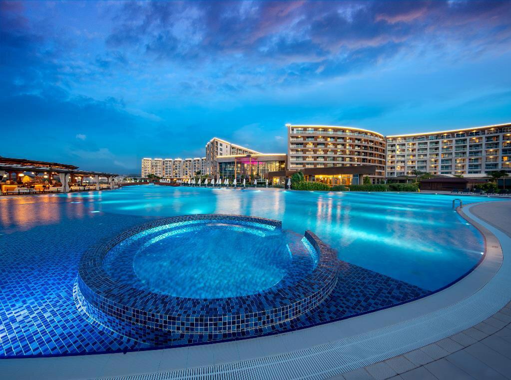 Elexus Hotel Resort & Spa