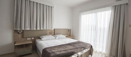 Deniz Airport Suites