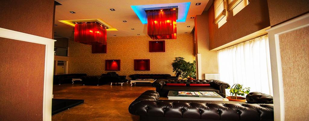 Saros Hotel