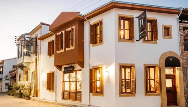 Djumba Hotel & Cafe