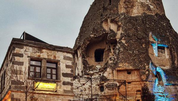 Emilys Cave House