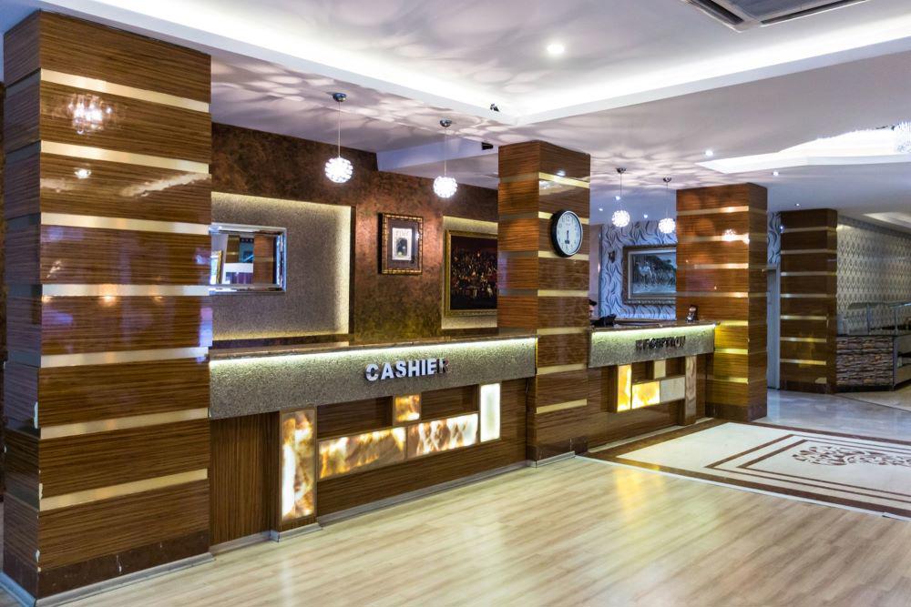 Formback Thermal Hotel