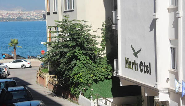 Marti Hotel