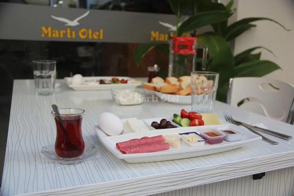 Marti Hotel