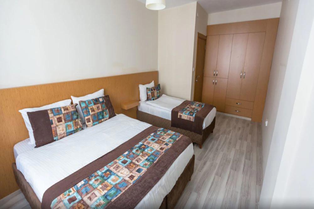 Formback Thermal Hotel