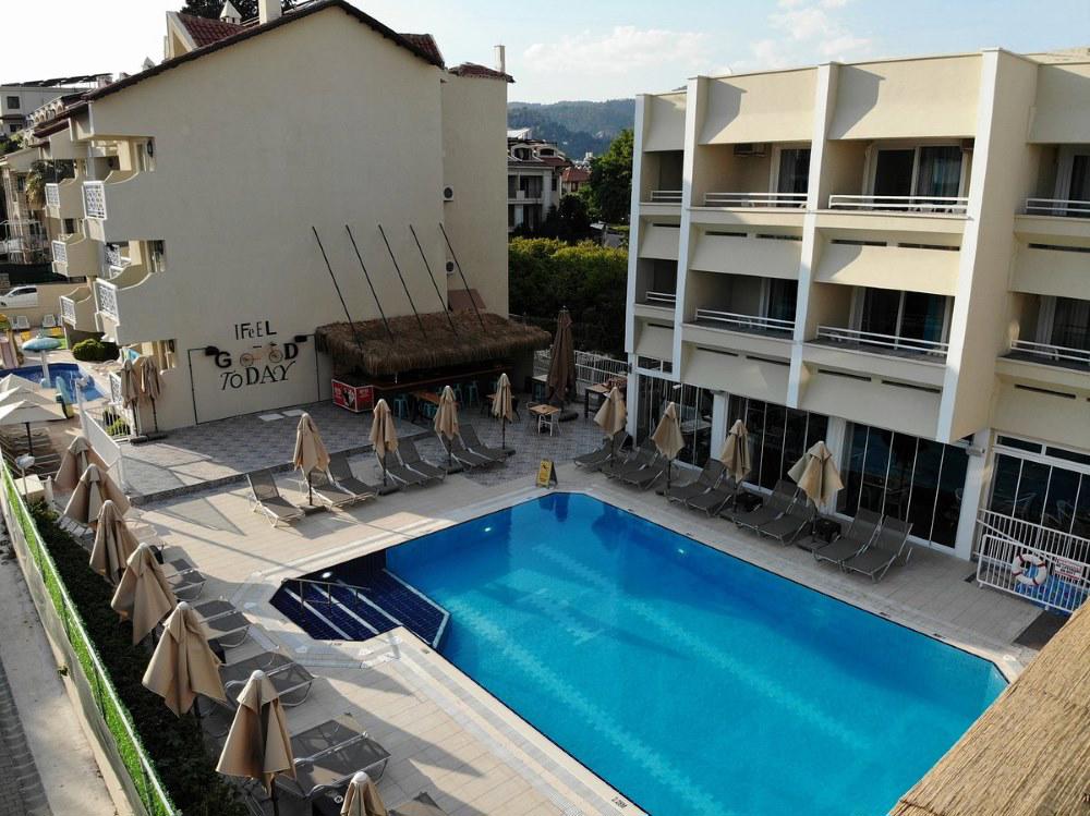 Blue Palace Hotel
