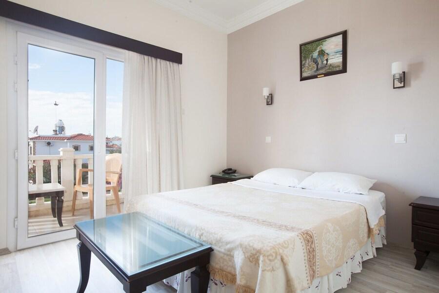 Exotic Hotel & Spa