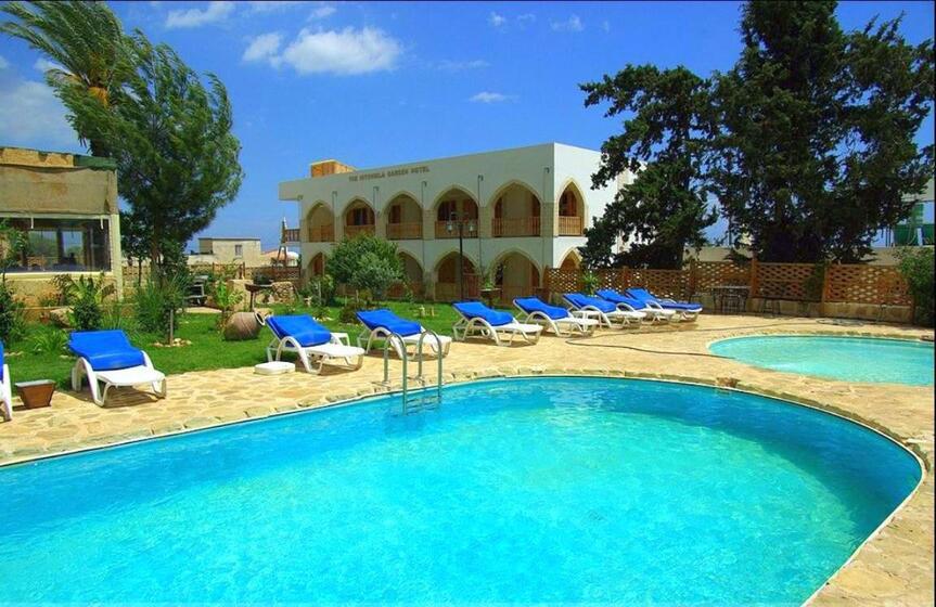 The Nitovikla Garden Hotel