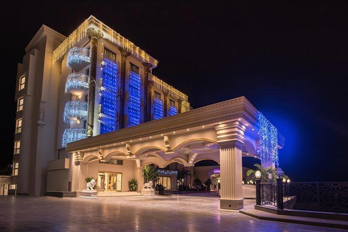 Les Ambassadeurs Hotel & Casino  Marina
