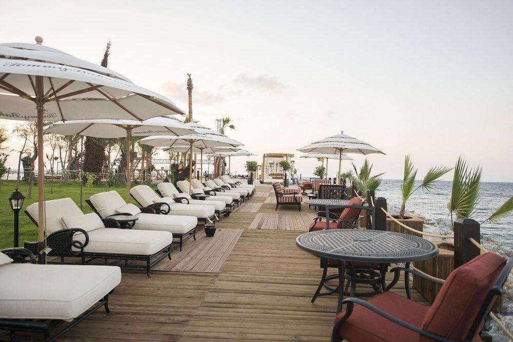Les Ambassadeurs Hotel & Casino Marina