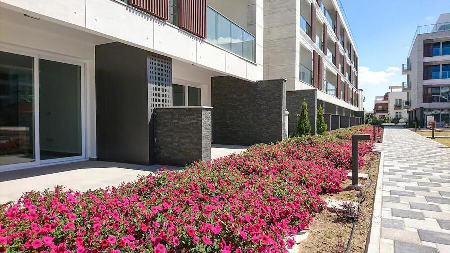 Courtyard Long Beach Holiday Resort