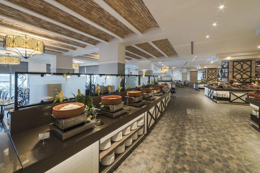 Limak Cyprus Deluxe Hotel