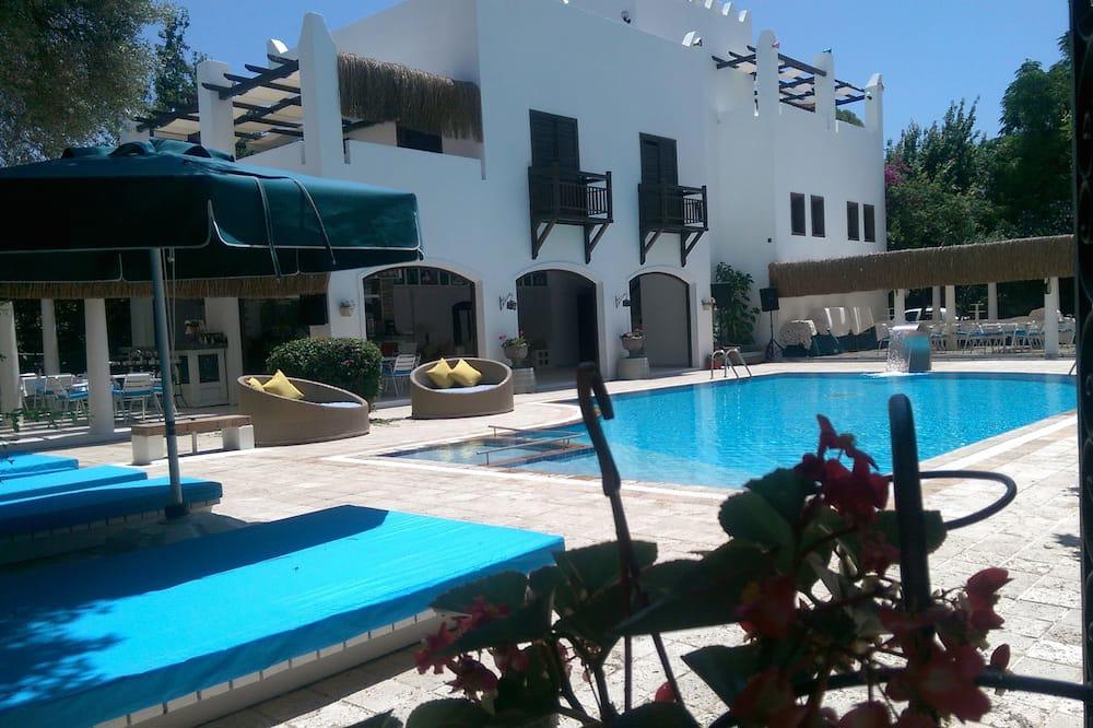 Ece Hotel