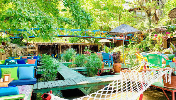 Paradise Hotel & Cafe & Restaurant