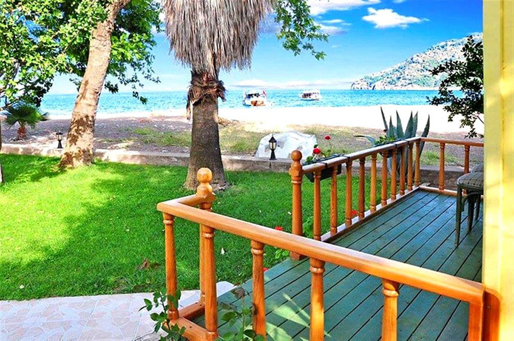 Felix Bungalow Hotel