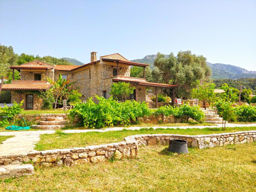 Zephyros Hotel