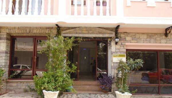 Laçin Apart Otel