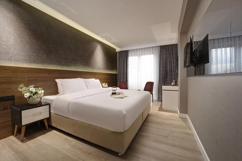 Dora Pera Hotel