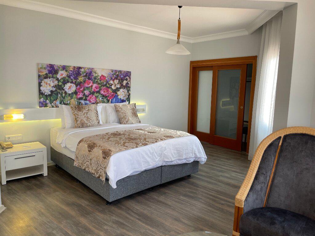 Roseira Beach Resort