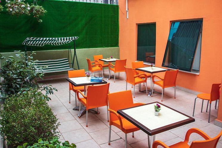 Adora Kız Ögrenci Yurdu