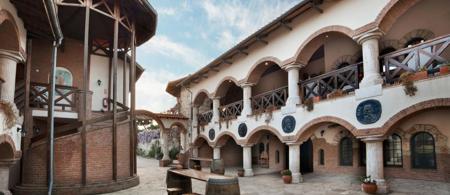 Vinifera Vineyards Hotel