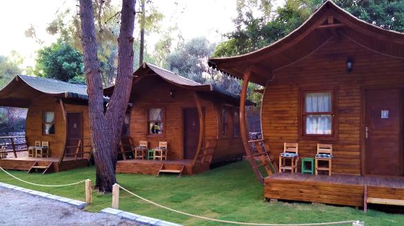 Green Pine Beach & Bungalows