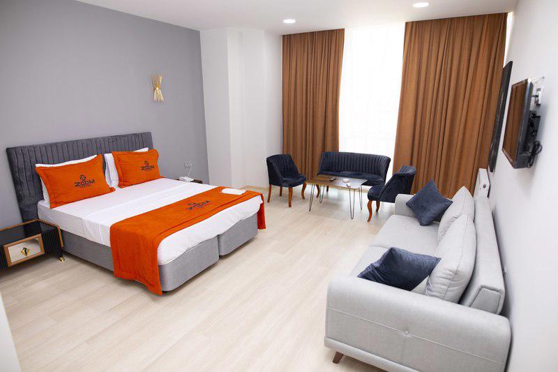 Zoom Hotel