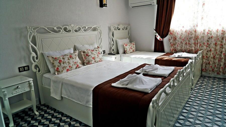 Cunda Pusula Otel
