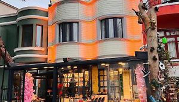 Apex Hotel