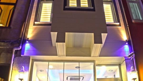 Lemon Residence