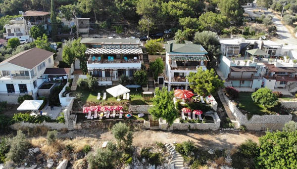 Zeus Hotel
