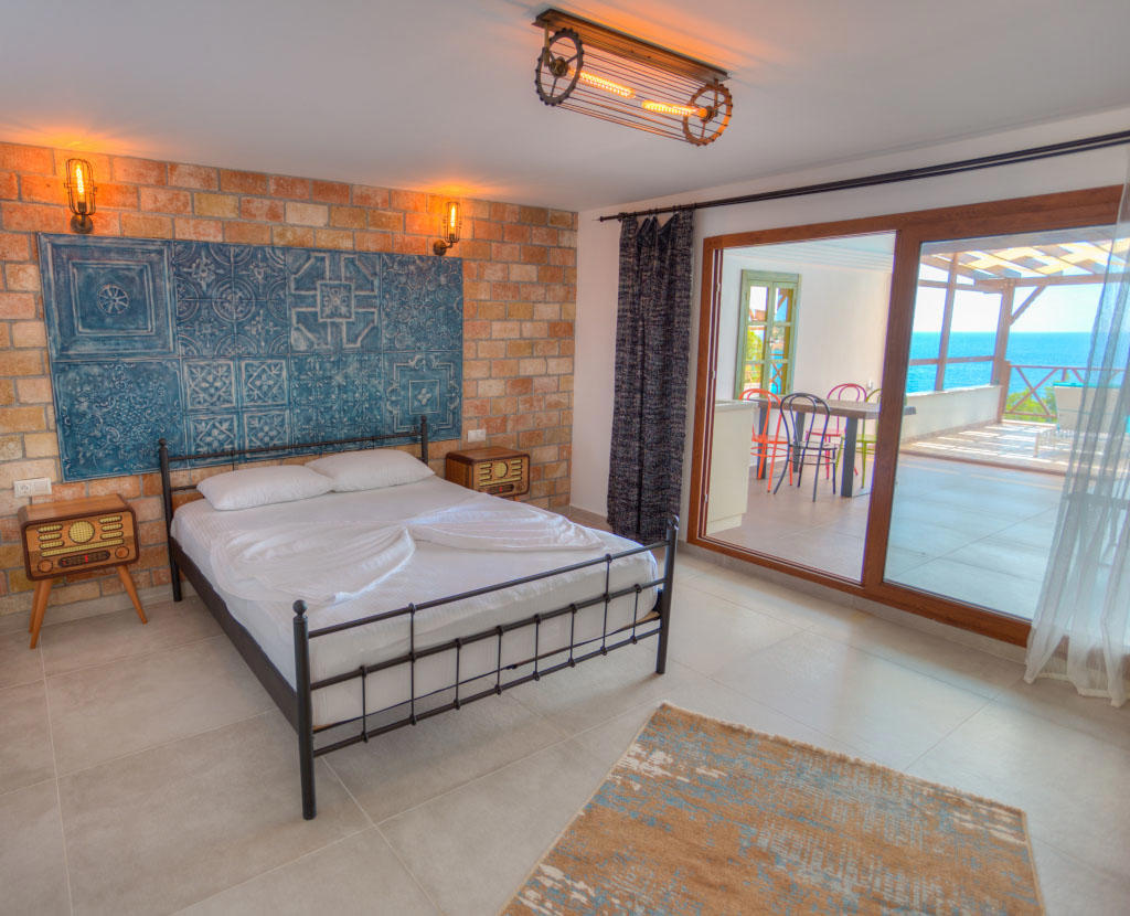 Zeus Hotel