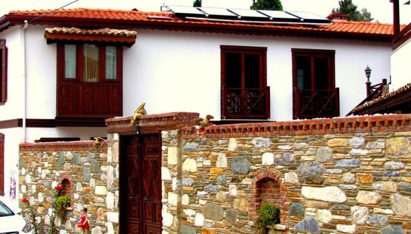 Amazon Petite Palace