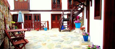 Amazon Petite Palace
