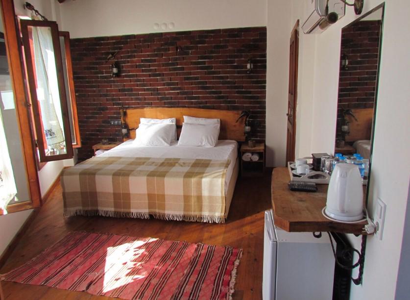 Amazon Petite Palace