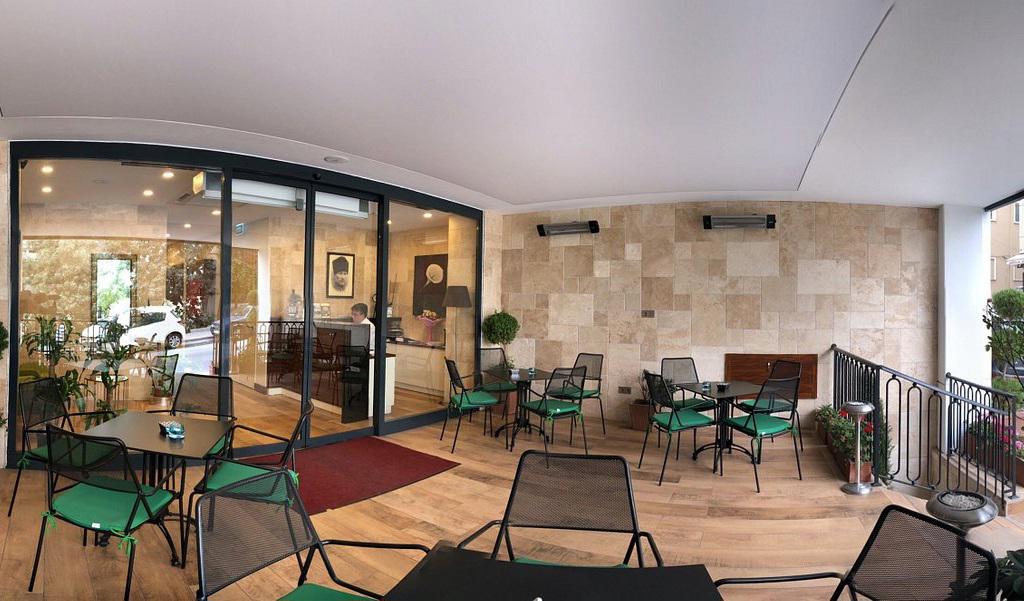 The White Orient Hotel