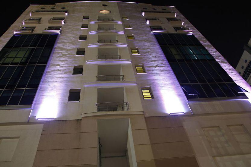 Fly Suites