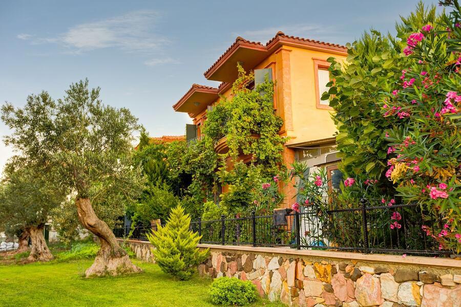 Cunda Battalos Küçük Otel +13