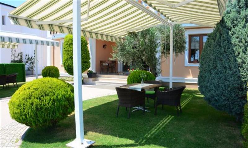 Ebruli Otel Cunda