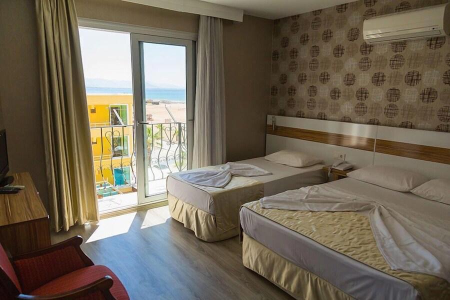 Acem Hotel