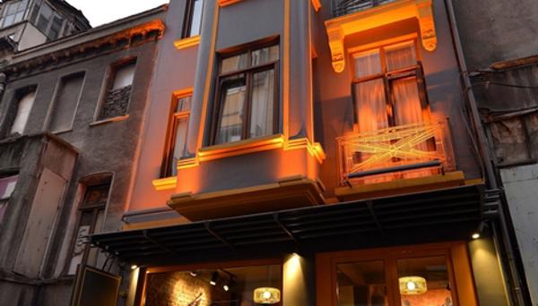 Pera Luna Residence