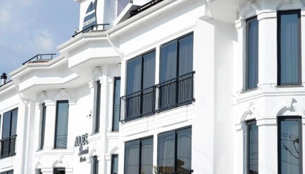 Alesta Seaside Residence