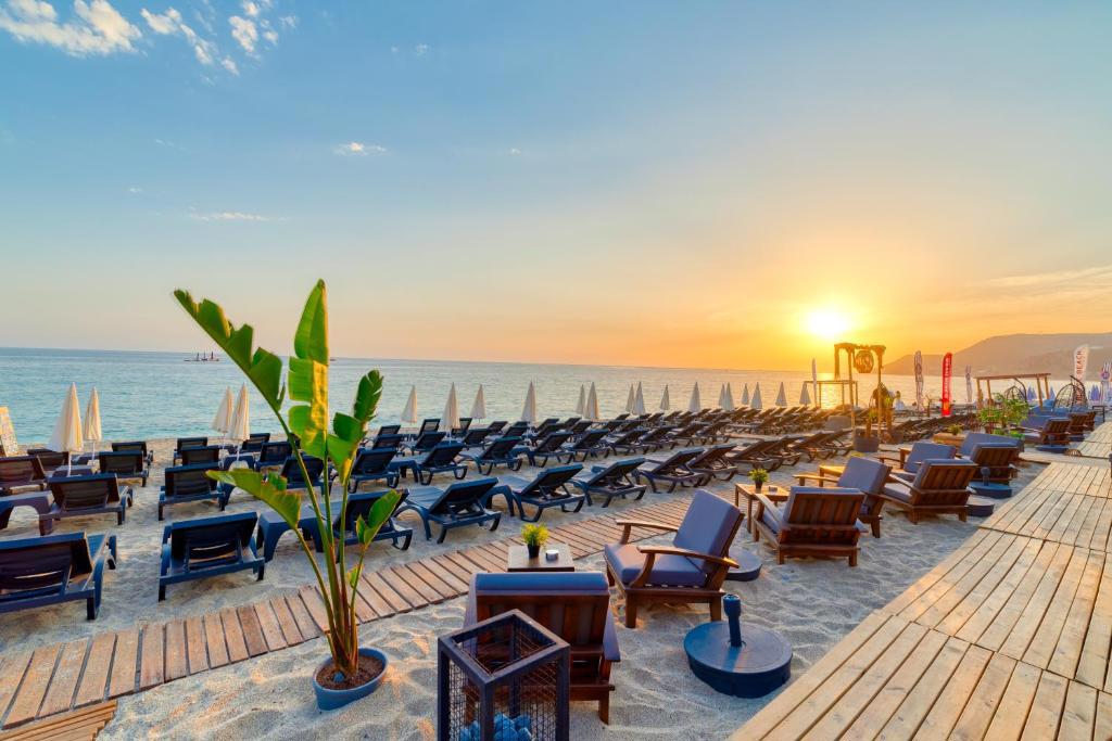 Royalisa Palmiye Beach Hotel