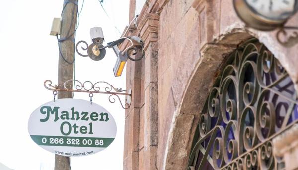 Mahzen Hotel