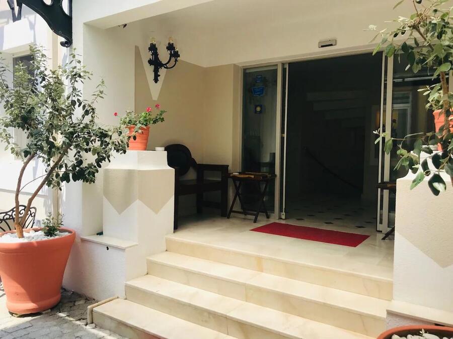 Bay Nihat Otel Lale